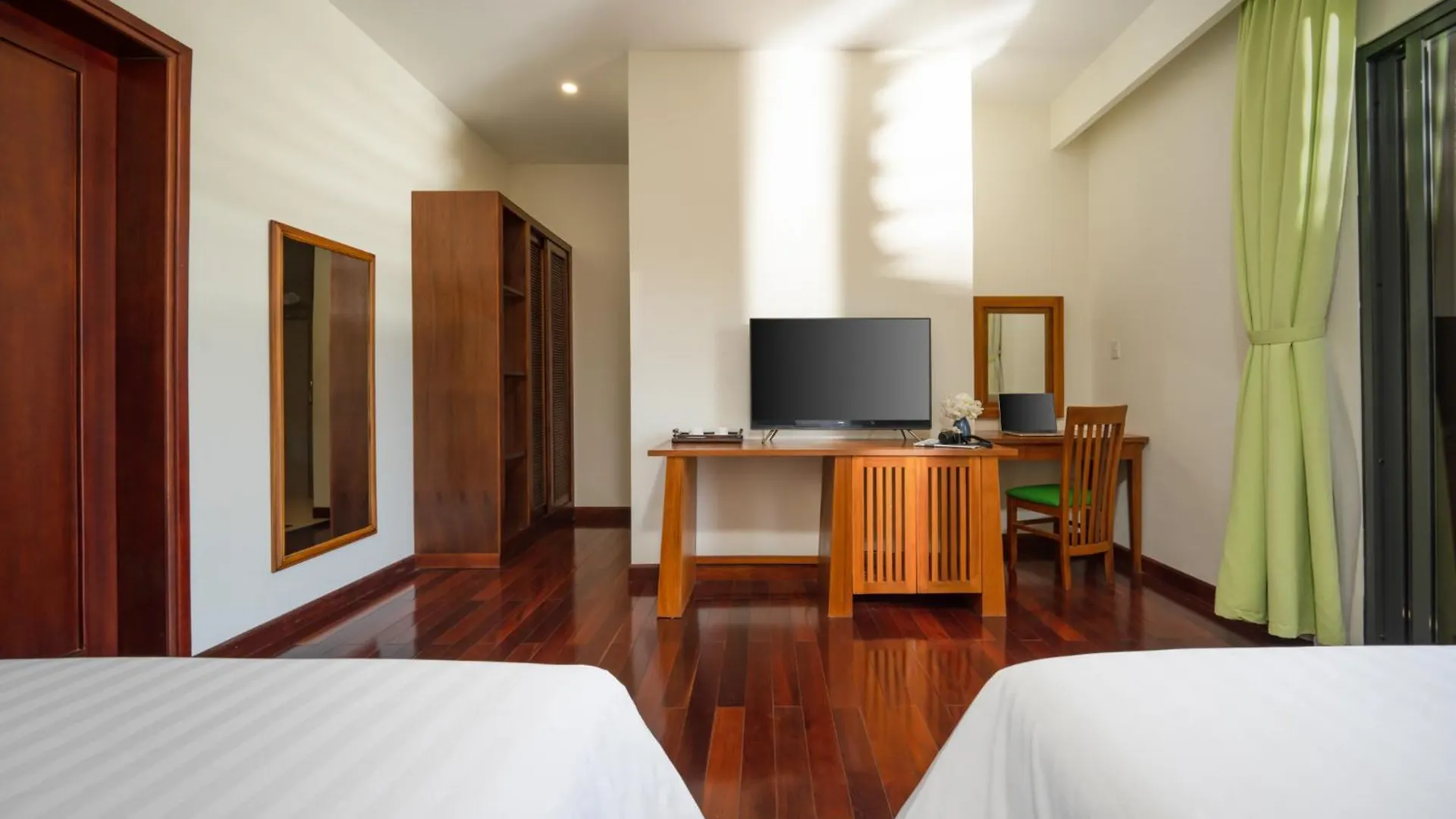 Palm Garden & Pool Villas 호이안 4*,  베트남